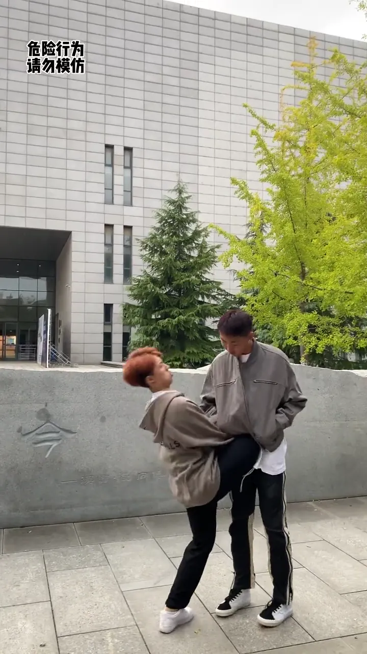 Cold blooded prank caught on camera with a hilarious shocked reaction from the victim