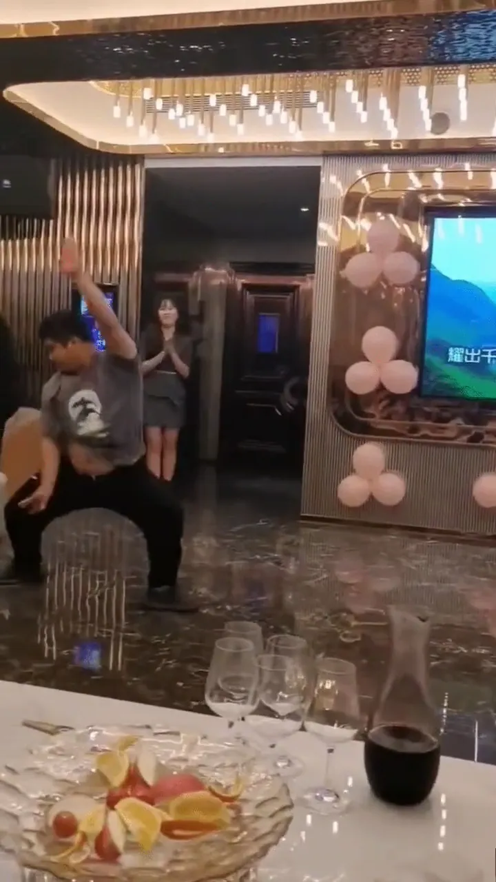 Dance skills so unexpectedly good that this funny moment went completely viral online