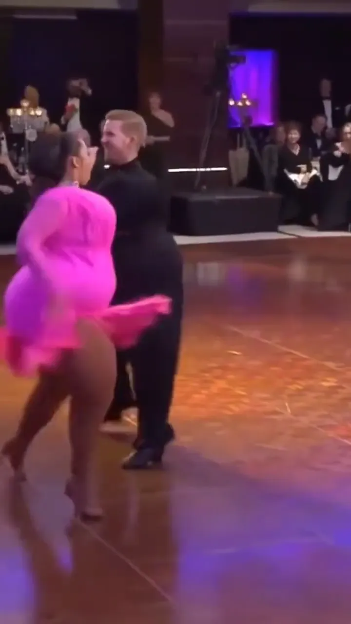 Short funny video of a surprisingly flexible dancer with hilarious crowd reactions