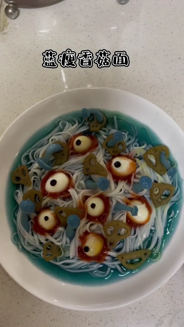 Short kitchen disaster clip showing a quick cooking fail that is pure comedy gold