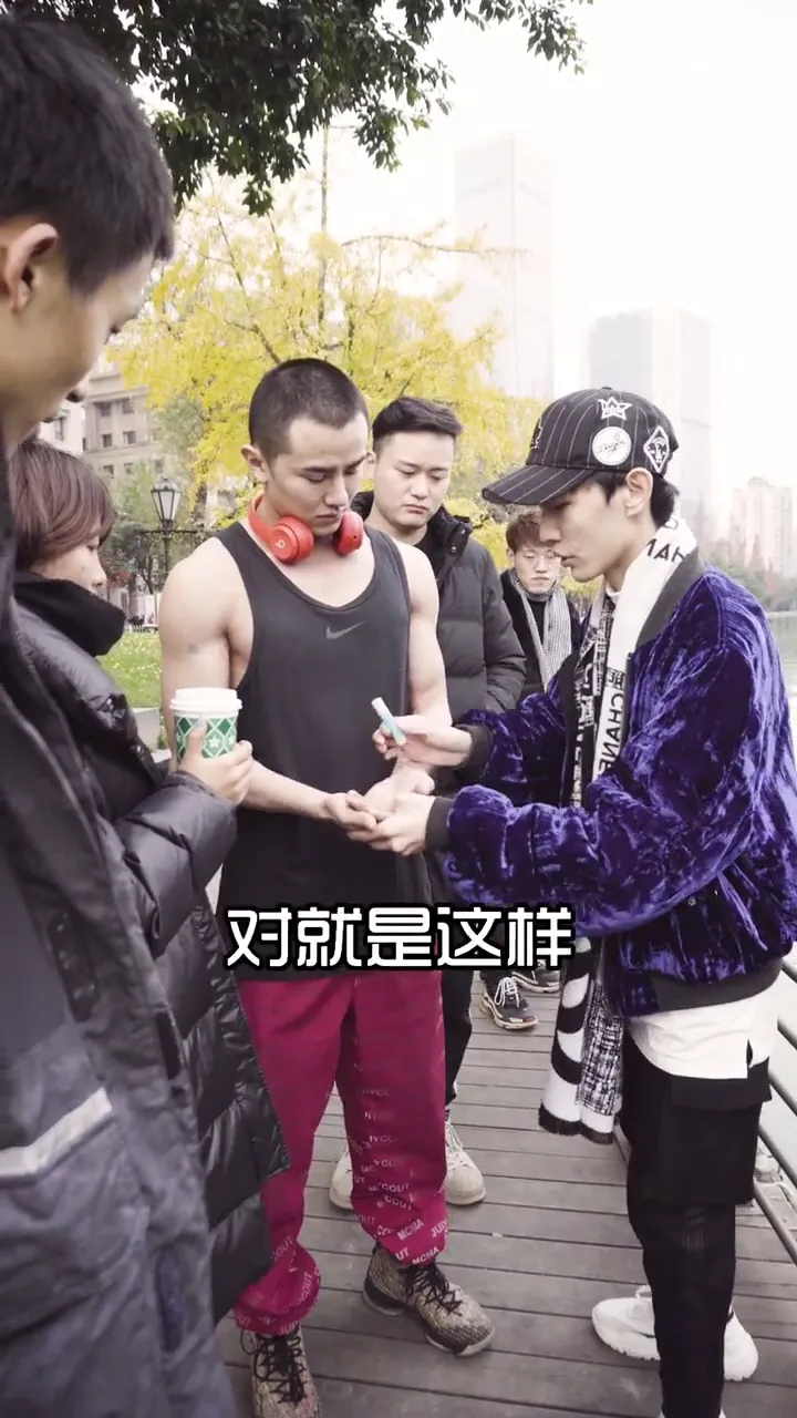 Hilarious magic trick moment with an unexpected and funny outcome that surprised everyone