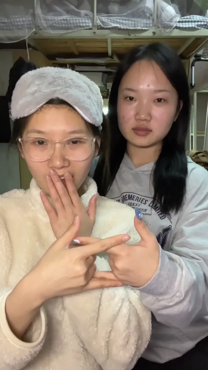 Another incredible Asian visual trick that makes the impossible look easy