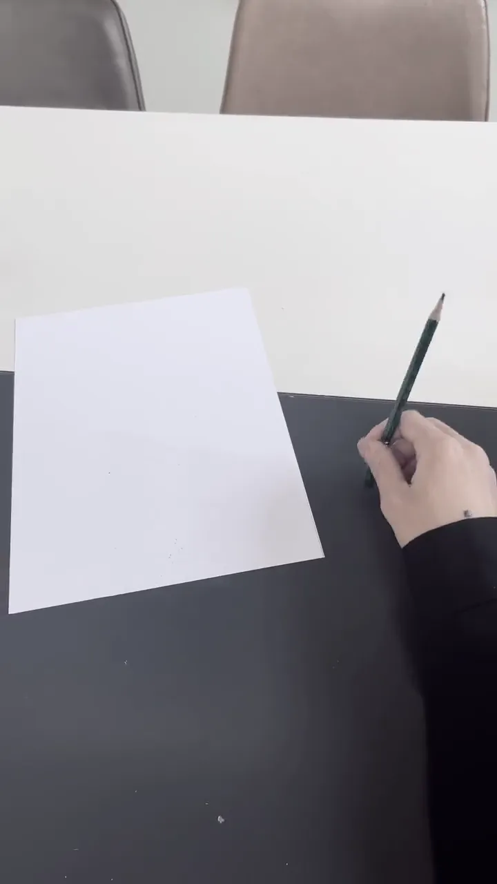 Mind-bending visual effect that makes reality look like a video game scene